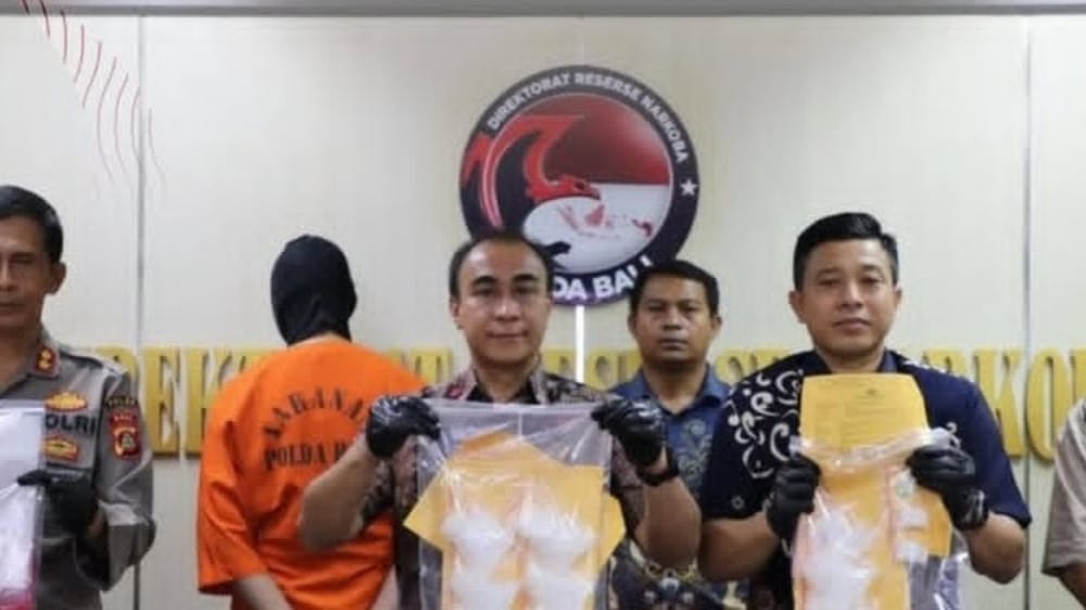 Polda Bali Bongkar Jaringan Narkoba, Sita Hampir 1 Kilogram Sabu dan Ekstasi