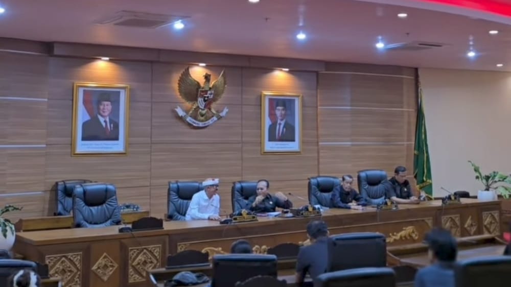 Pemkab Bangli Siapkan Perda Penataan Pasar Rakyat dan Toko Modern