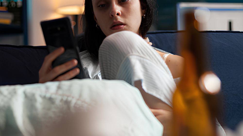 Kenapa Selalu Overthinking di Malam Hari? Ini Penyebabnya!