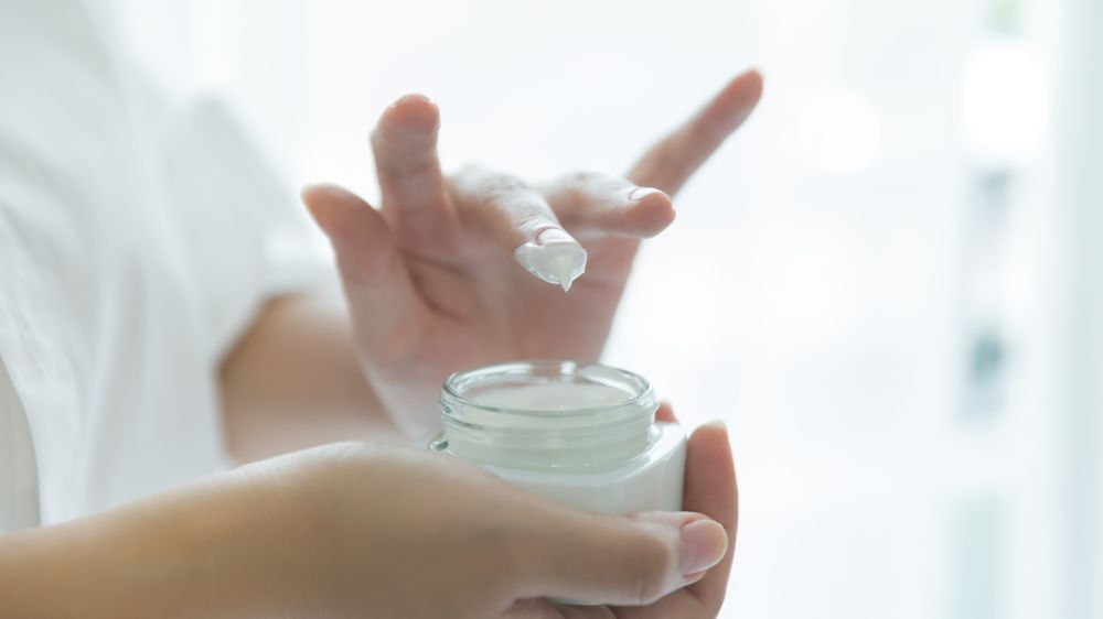 Tips Merawat Wajah Kusam Tanpa Perlu Skincare Mahal