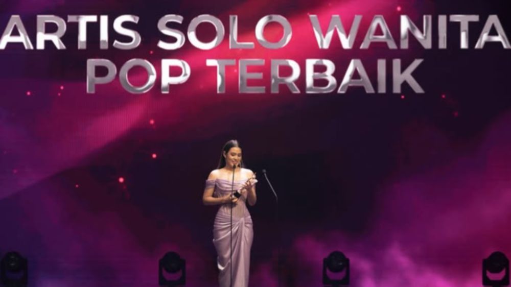 Raisa Berikan Pesan Penuh Haru di AMI Awards 2025, Dukungan untuk Pejuang Kanker dan Keluarga