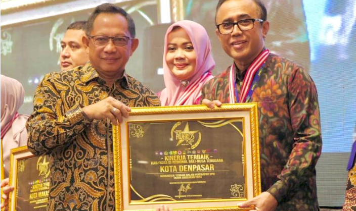 Selamat! Kota Denpasar Sabet Penghargaan SPM Awards 2025, Tito Karnavian Beri Apresiasi