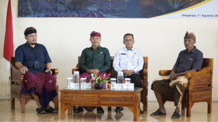 Mahasiswa Undiksha Gelar PPK Ormawa di Desa Tigawasa, Usung Literasi Humanis untuk Pemberdayaan Warga