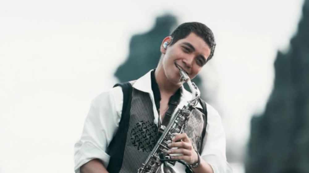 Lirik Lagu That Somebody - Rafi Sudirman Lyrics