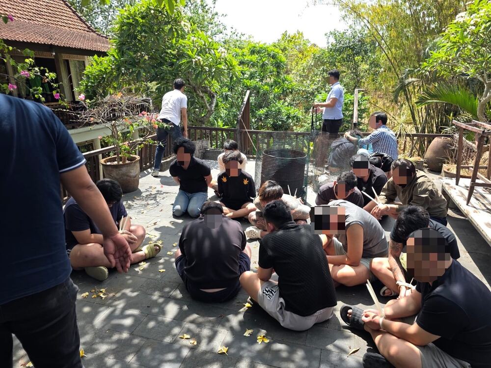 Markas Pinjol di Dalung Digerebek Imigrasi, 17 WNA Diamankan