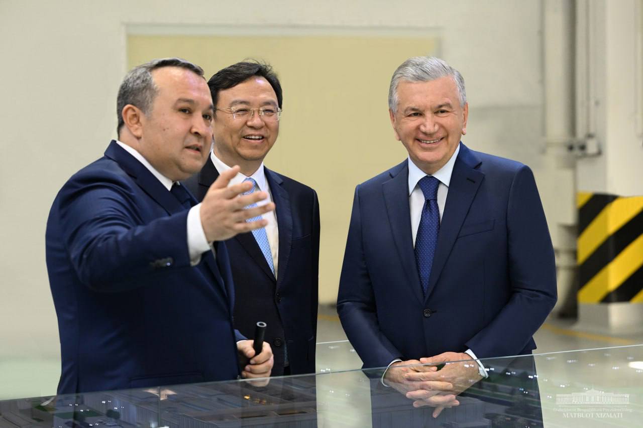 Mantap! Presiden Uzbekistan Beri Hadiah Mobil BYD untuk Timnas Usai Dinyatakan Lolos Piala Dunia 2026