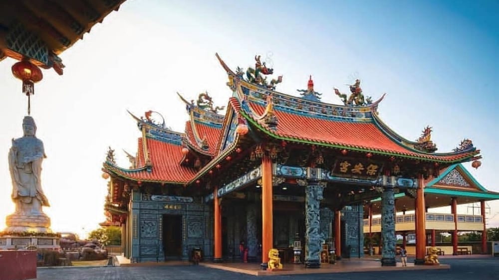 Jelang Imlek 2026, Vihara Satya Dharma Benoa Rampungkan 70 Persen Persiapan