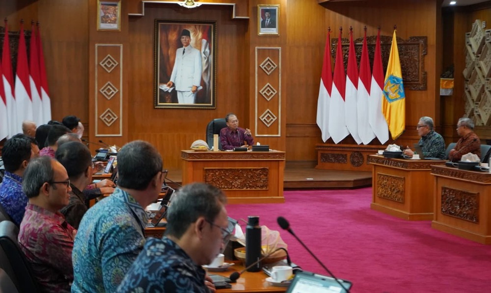 PAD Bali Capai Rp2,49 Triliun, Gubernur Koster Minta Ciptakan Terobosan