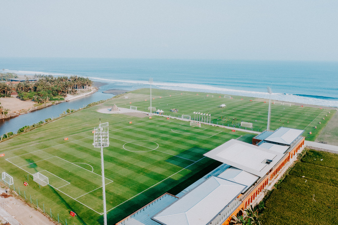 Timnas Indonesia TC di Pulau Dewata, Beckham Puji Fasilitas Latihan Bali United