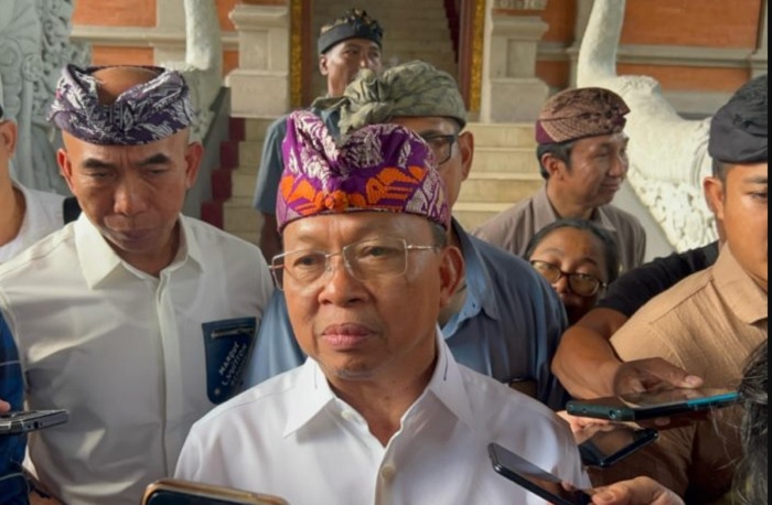 Gubernur Bali Wayan Koster Dapat Dukungan Anggota DPR RI Soal Larangan AMDK 1 Liter 