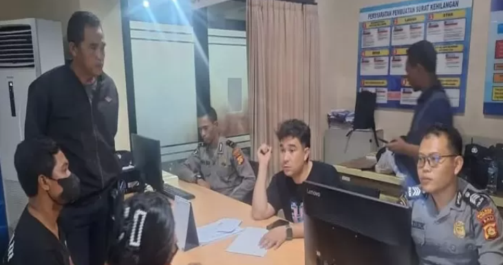 Viral! Seorang Pria di Klungkung Acungkan Sabit ke Wanita yang Sedang Antar Anak Sekolah