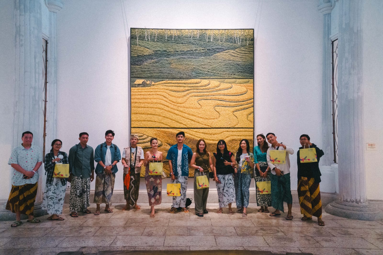Havaianas Indonesia Ajak Warga Bali Nikmati Keindahan Alam dan Budaya Sambil Ciptakan Karya Seni