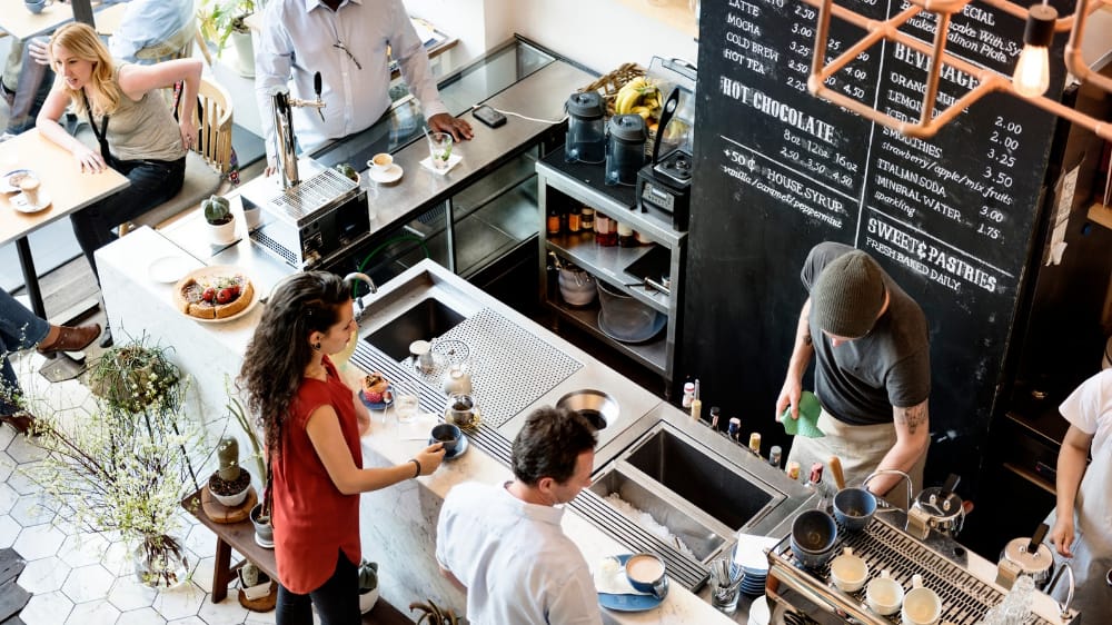 7 Rekomendasi Cafe di Bali, Cocok Untuk Nongkrong Sambil Ngopi Santai