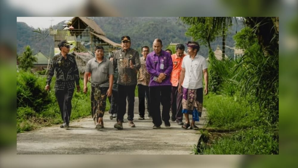 Jalan Produksi Subak Selat Diresmikan, Petani Kini Lebih Mudah Angkut Hasil Panen