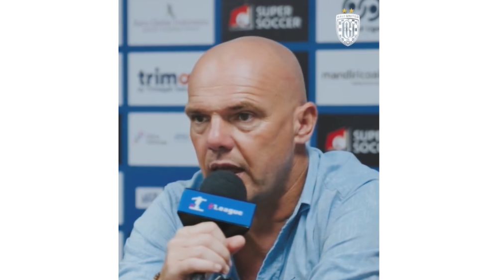 Pelatih Bali United Buka Realita Rekrutmen Pemain di Indonesia, Minta Striker Datangnya Video Youtube