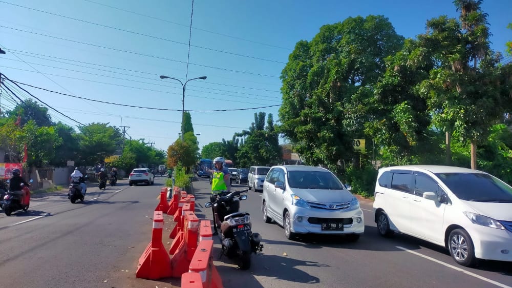 Kecelakaan di Bypass Ngurah Rai, Perempuan Asal Sidoarjo Tewas di Tempat