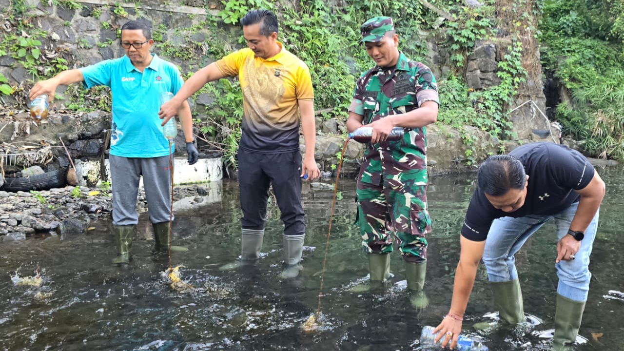 Pemkab Buleleng Gelar Aksi Bersih Sungai Dalam Rangka World Cleanup Day 2025