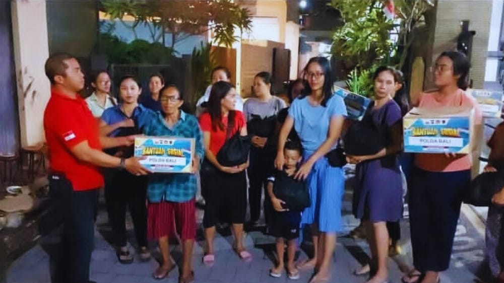 Program Minggu Kasih, Ditresnarkoba Polda Bali Ajak Warga Peguyangan Kangin Waspada Narkoba