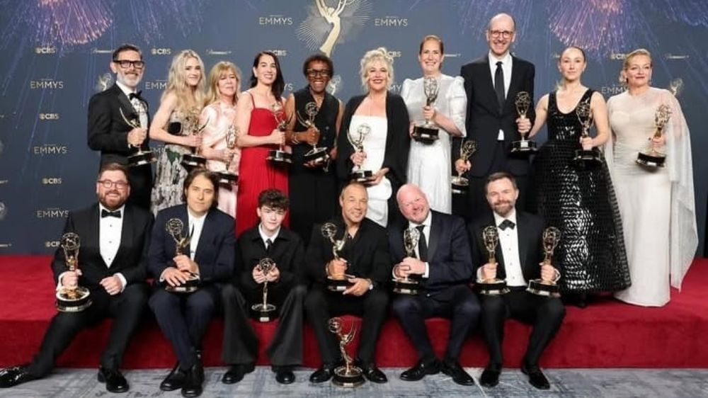 Adolescence Borong Piala di Emmy 2025, Owen Cooper Jadi Pemenang Termuda