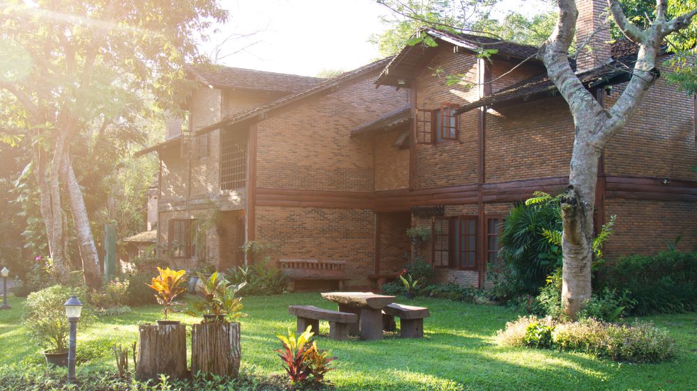 Mengenal Hidup Slow Living, Menemukan Tenang di Tengah Bising