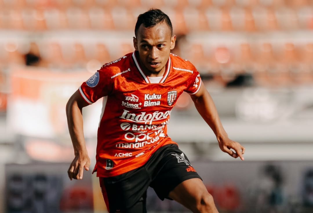 Harapan Bonek Mania Musnah, Irfan Jaya Perpanjang Kontrak Bersama Bali United hingga 2027!