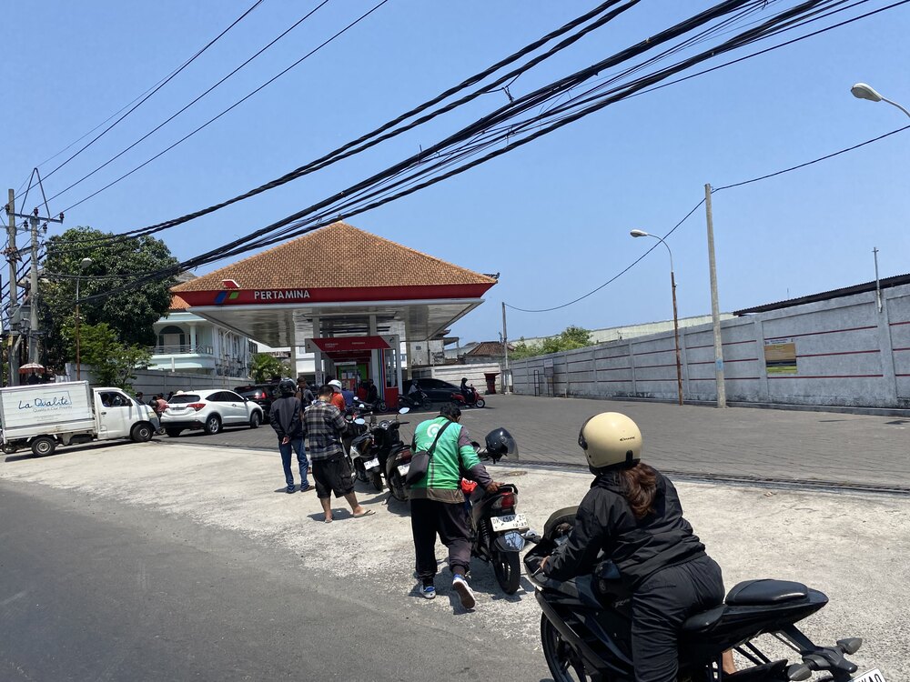 Gubernur Koster Pastikan Bali Tak Krisis BBM, Distribusi  Bakal Normal 2 Hari Lagi