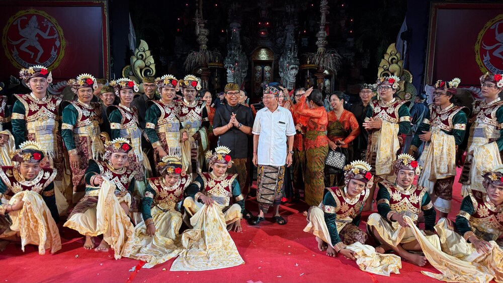 Duta Gianyar dan Badung Tampil Memukau di Panggung Ardha Candra