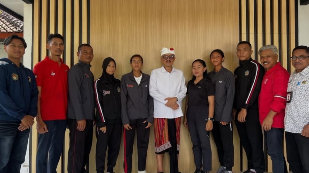 Wabup Bangli I Wayan Diar Lepas Krama Muda Atlet Bangli ke Ajang POPNAS XVII