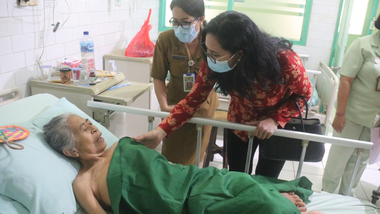 DWP Buleleng Tebar Kepedulian: Salurkan Bantuan ke Pasien RSUD dan Panti Asuhan di Hari Jadinya