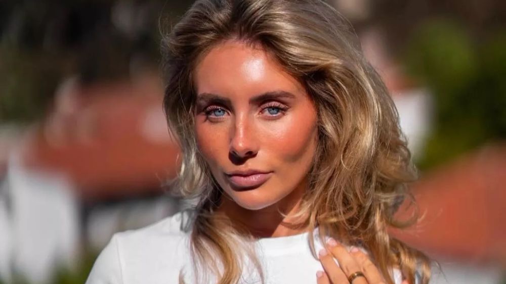 Bonnie Blue Resmi Dideportasi Dari Indonesia dan Dikenakan Denda