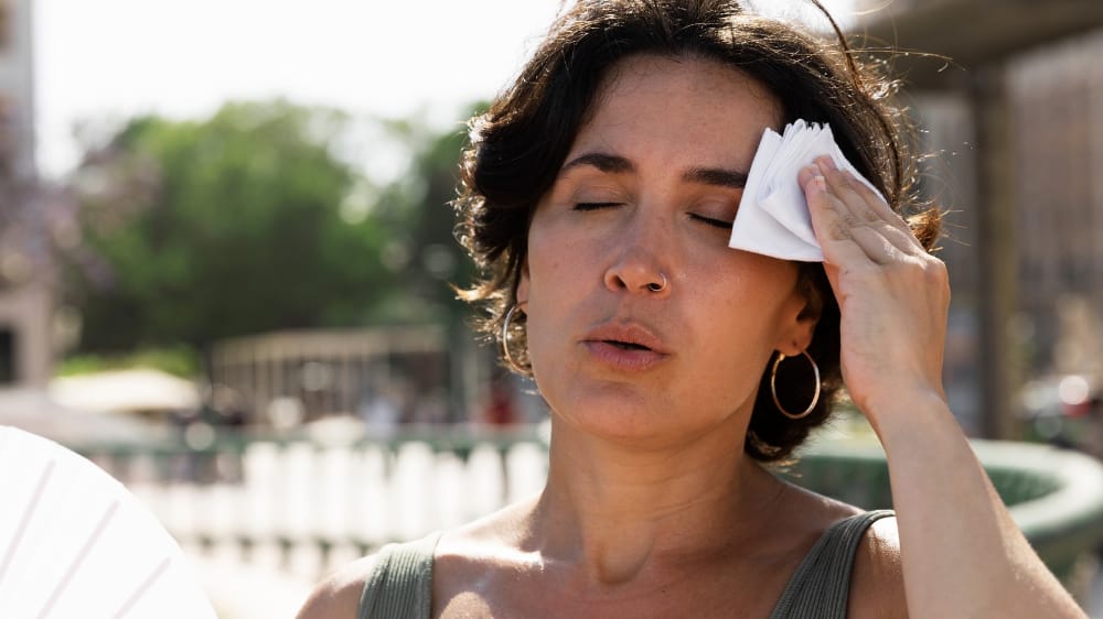 Awas Heat Stroke! Ini 3 Cara Efektif Mencegah Dehidrasi di Tengah Cuaca Panas