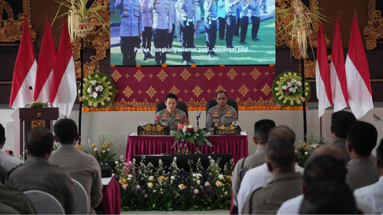 Kapolda Bali Lakukan Kunjungan Kerja ke Polda Klungkung, Ingatkan Bekerja dengan Hati dan Ikhlas