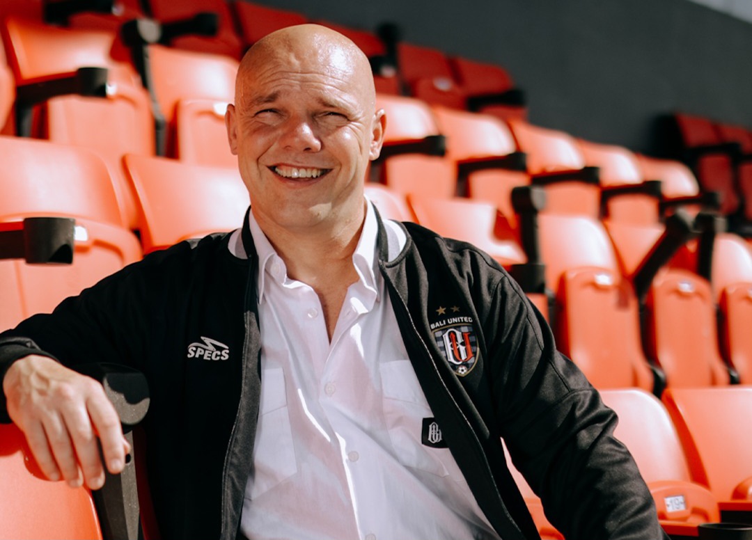 Dari Belanda Hingga ke Pulau Dewata, Ini Sepak Terjang Johnny Jansen Pelatih Baru Bali United