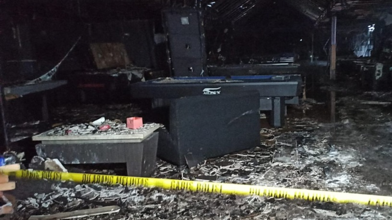 Mesin DJ Picu Kebakaran di Denpasar, 28 Meja Biliar Hangus
