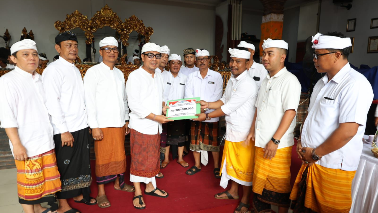 Wawali Arya Wibawa Hadiri Puncak Karya di Banjar Binoh Kelod: Wujud Sraddha Bhakti dan Persatuan Umat