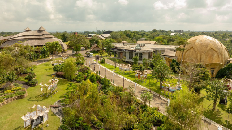 FOTO Bali Festival 2025 Dibuka di Nuanu Creative City, Hadirkan 34 Seniman dari 10 Negara