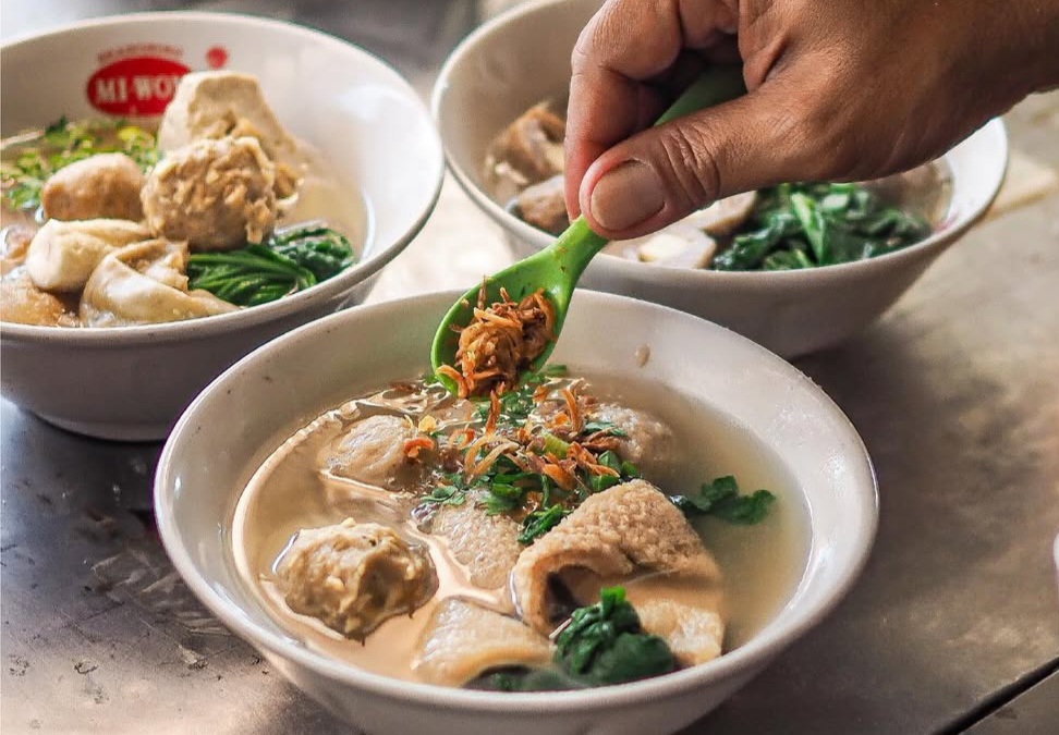 5 Tempat Warung Bakso Paling Enak di Denpasar Bali, Nomor 2 Bikin Ngiler!