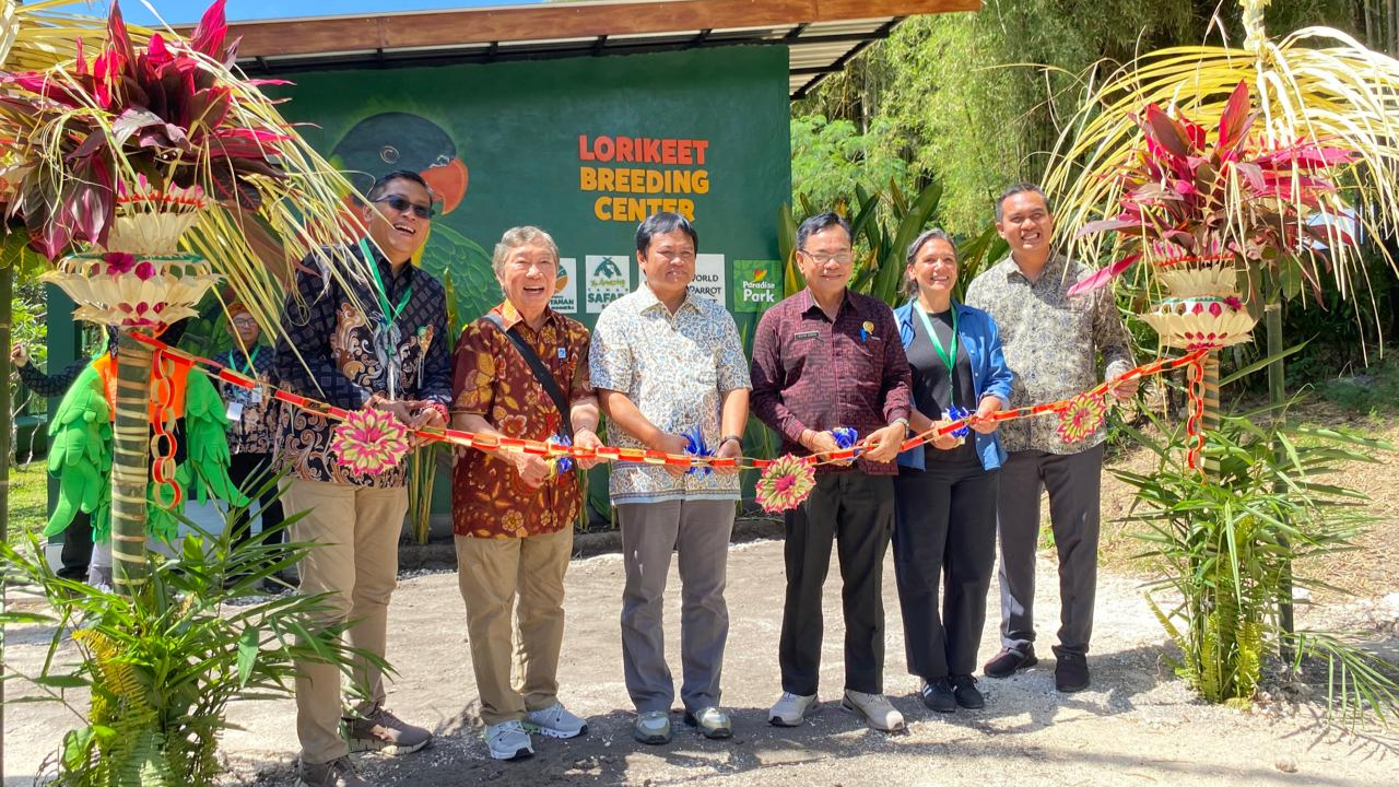 Perkici Dada Merah Pulang Kampung, Taman Safari Bali Resmikan Breeding Center