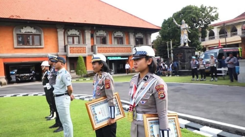 Sebanyak 73 Personel Dapat Penghargaan Kapolda Bali pada Operasi Zebra 2025