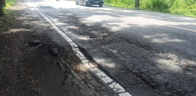 Miris! Kena Dampak Efisiensi Anggaran, Jalan Rusak di Gilimanuk Terpaksa Hanya Ditambal Saja