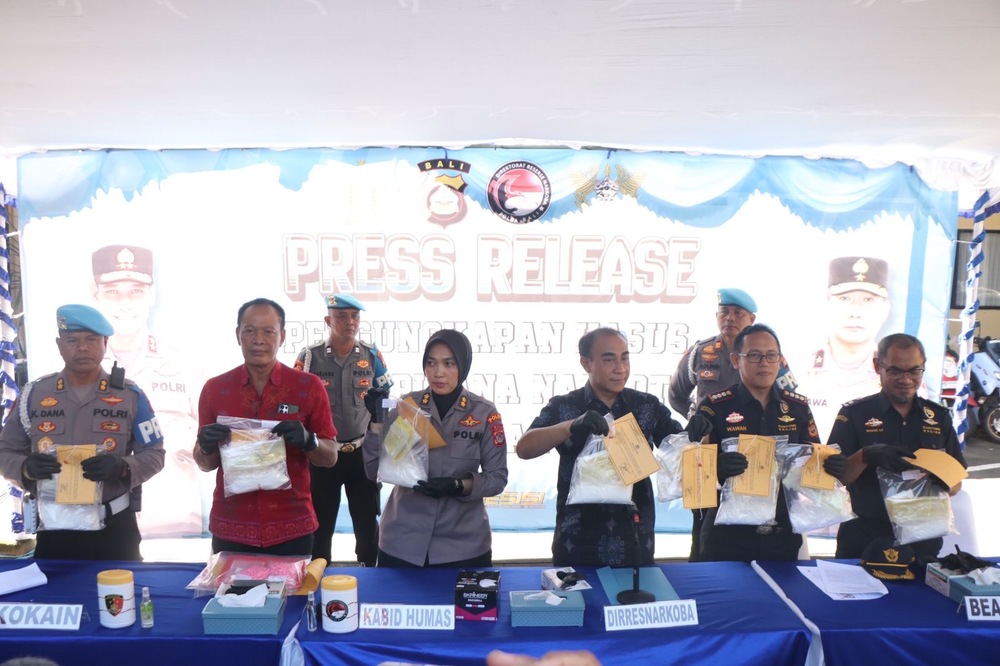 Narkoba Senilai Rp19,8 Miliar Nyaris Beredar di Bali, WNA Asal Kazakhstan Diciduk Polisi