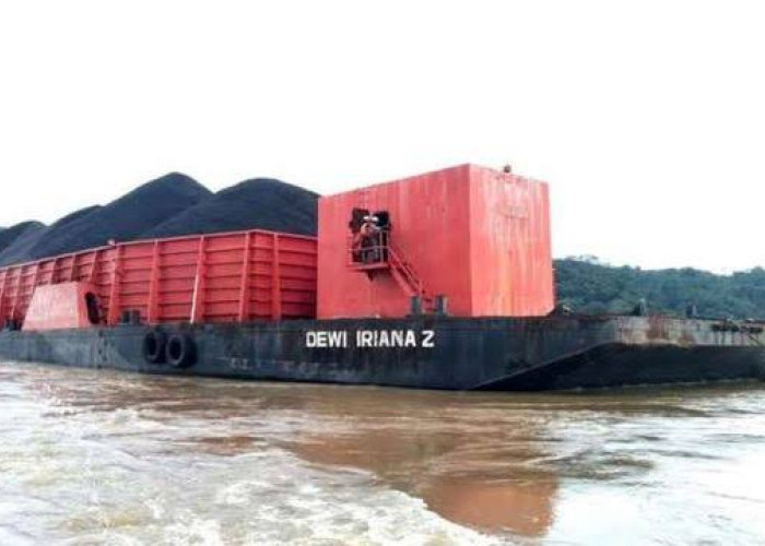Viral! Kapal Tambang Nikel di Raja Ampat Diduga Milik Keluarga Jokowi, Bahlil Langsung Buka Suara