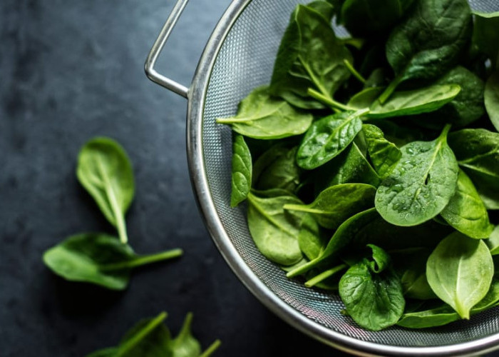 4 Alasan Kenapa Bayam Wajib Masuk Daftar Menu Diet Kamu