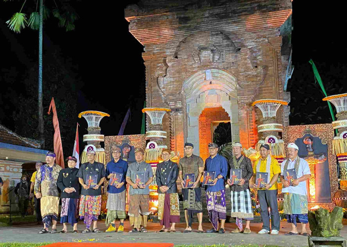 Kemenbud Resmi Luncurkan Buku Taksu Keris Bali