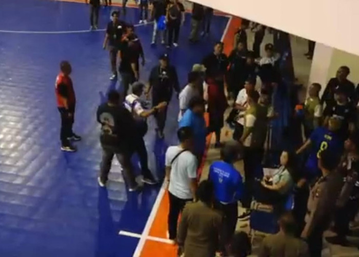 Kacau! Final Futsal Poprov Jatim Surabaya Vs Malang Dihentikan, Ini Penyebabnya