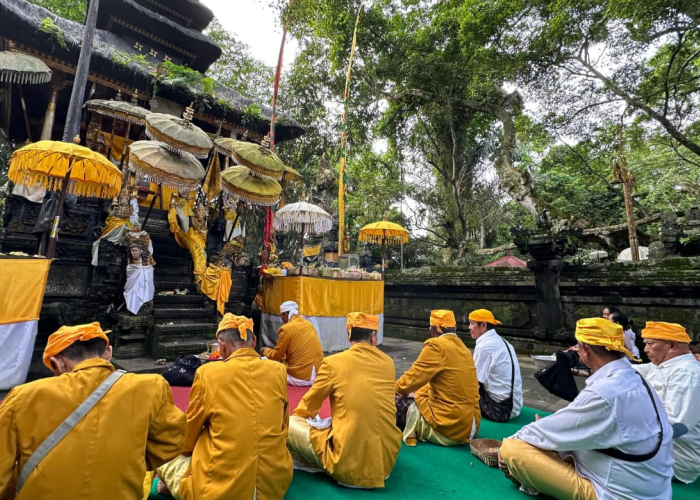 Tumpek Krulut Bertemu Purnama Kepitu, Pesan Kasih Sayang untuk Generasi Masa Kini
