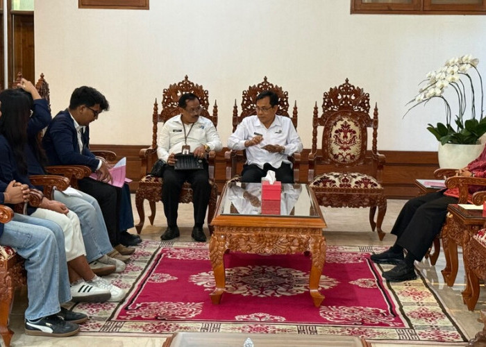 Bertemu Koster, BEM Pertanian Unud Soroti Alih Fungsi Lahan di Bali