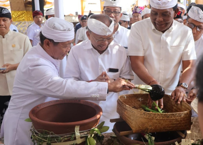 Gubernur Bali Wayan Koster Dorong Atma Wedana Massal Perkuat Desa Adat