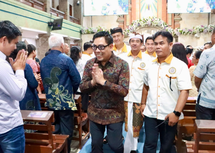 Wawali Denpasar Hadiri Ibadah Paskah MPUK, Tekankan Kerukunan dan Kebersamaan