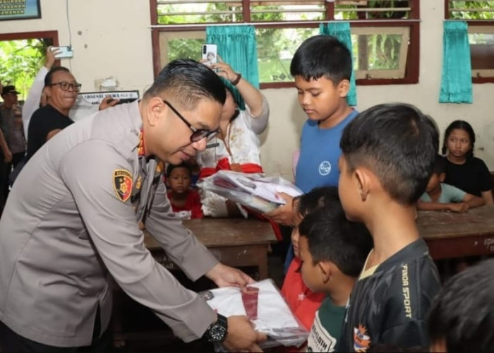 Polresta Denpasar Salurkan Bantuan Sekolah bagi 43 Siswa Terdampak Banjir